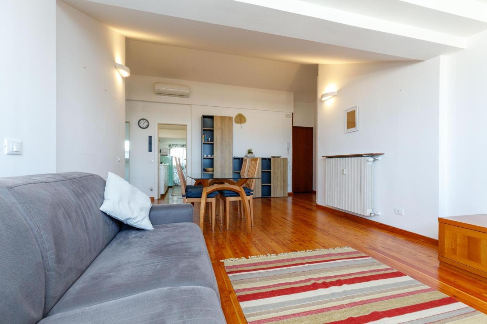 Easymoon Apartment Mestre Exterior photo